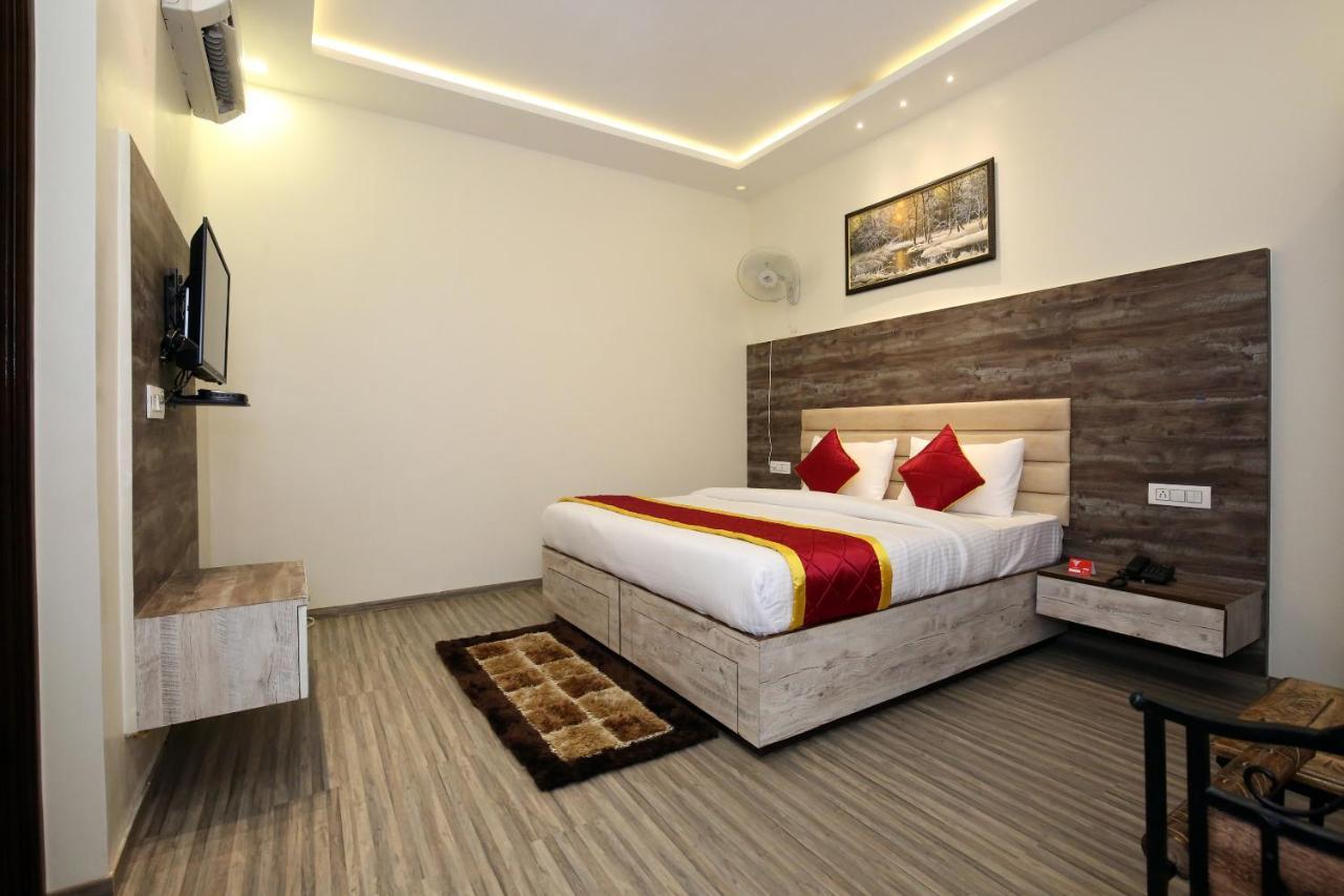 Oyo 9159 Hotel Royal Woodslark Zirakpur المظهر الخارجي الصورة