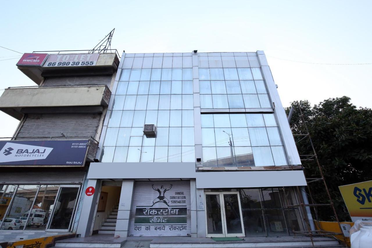 Oyo 9159 Hotel Royal Woodslark Zirakpur المظهر الخارجي الصورة